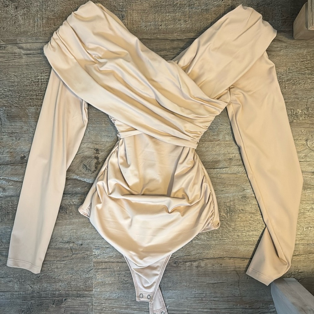 ABERCROMBIE BODYSUIT